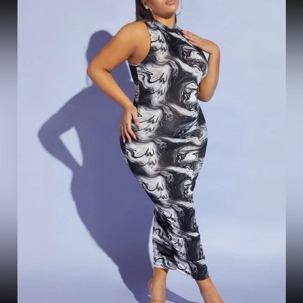 Black and white abstract dress !!
